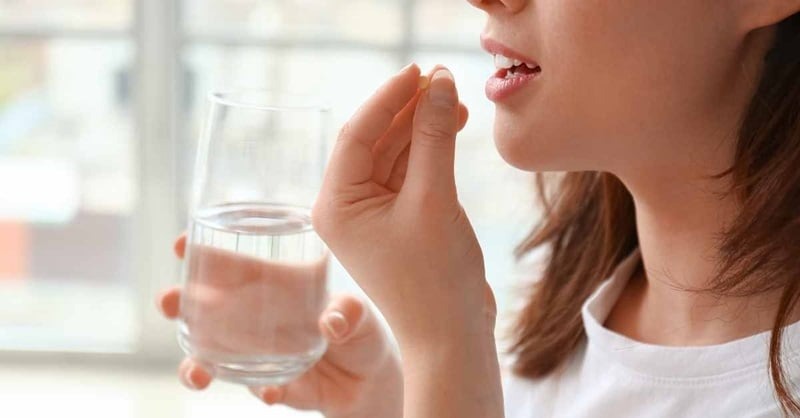 ăn sữa chua có giảm đau bụng kinh