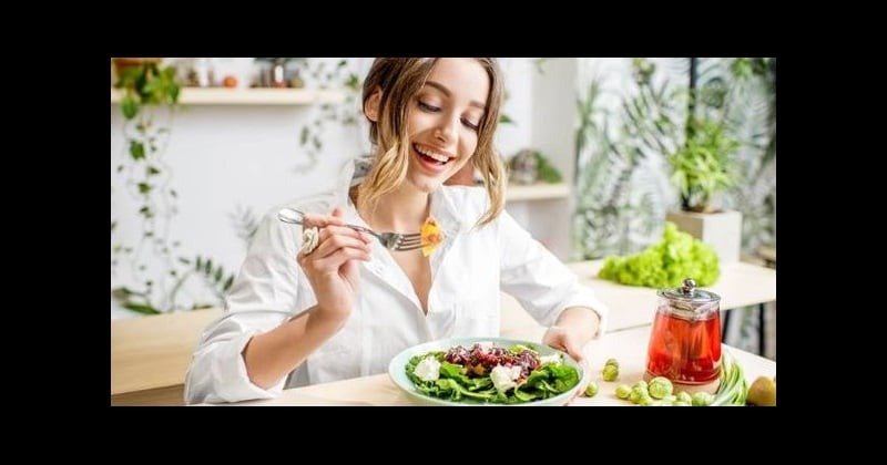 chậm kinh và ra máu nâu
