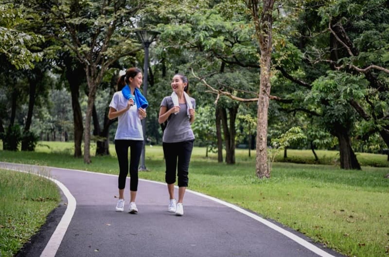 có nên dùng dung dịch vệ sinh khi đến tháng