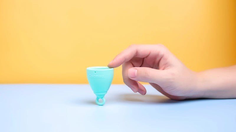 cốc nguyệt san bị tụt vào trong