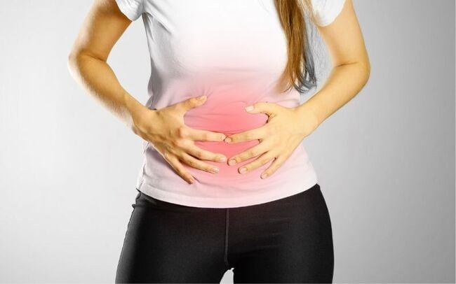 đau bụng kinh dữ dội buồn nôn