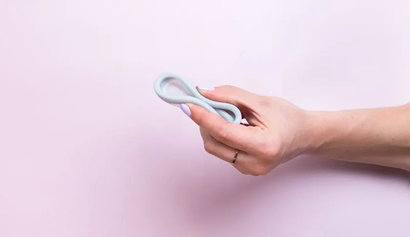 dùng cốc nguyệt san có quan hệ