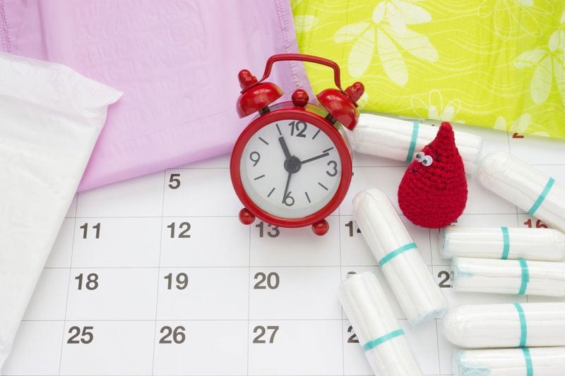 lần đầu tiên có kinh nguyệt kéo dài bao lâu
