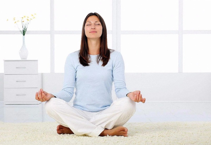 massage giảm đau bụng kinh