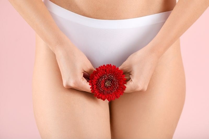 máu kinh nguyệt nhớt