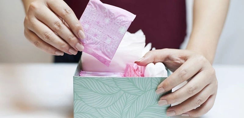 nên thay băng vệ sinh mấy tiếng 1 lần