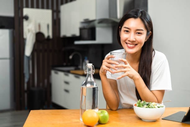 nóng sốt khi hành kinh