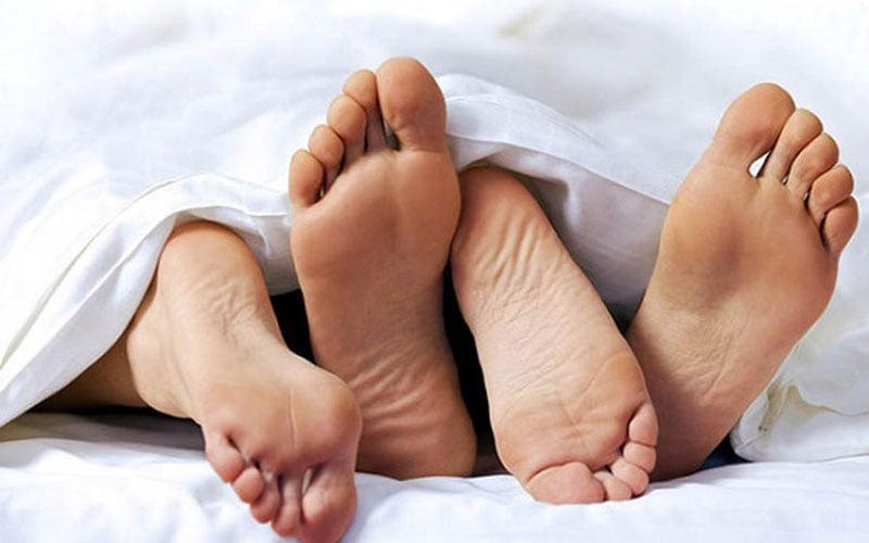 ra khí hư màu nâu trước kinh nguyệt
