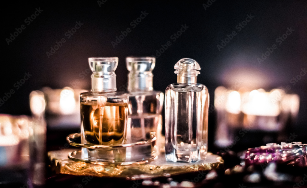 Tặng nước hoa vào dịp Noel giúp bạn trai ghi điểm trong mắt người yêu