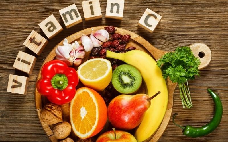 Tăng cường thực phẩm vitamin C để thúc đẩy máu kinh xuất ra nhanh chóng. 