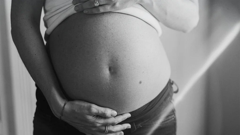 Mang thai có thể làm đau bụng kinh nhưng không ra máu