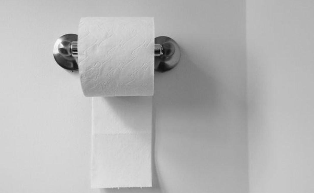 Cách làm băng vệ sinh dùng tạm từ giấy vệ sinh